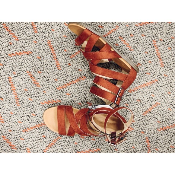 Strappy Brown Sandals with Adjustable Buckle Closure - Picture 1 of 4